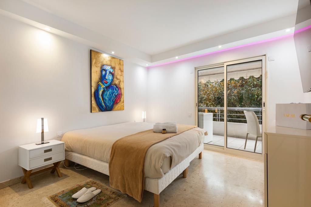 Fenêtre rénovée chambre lumineuse double vitrage